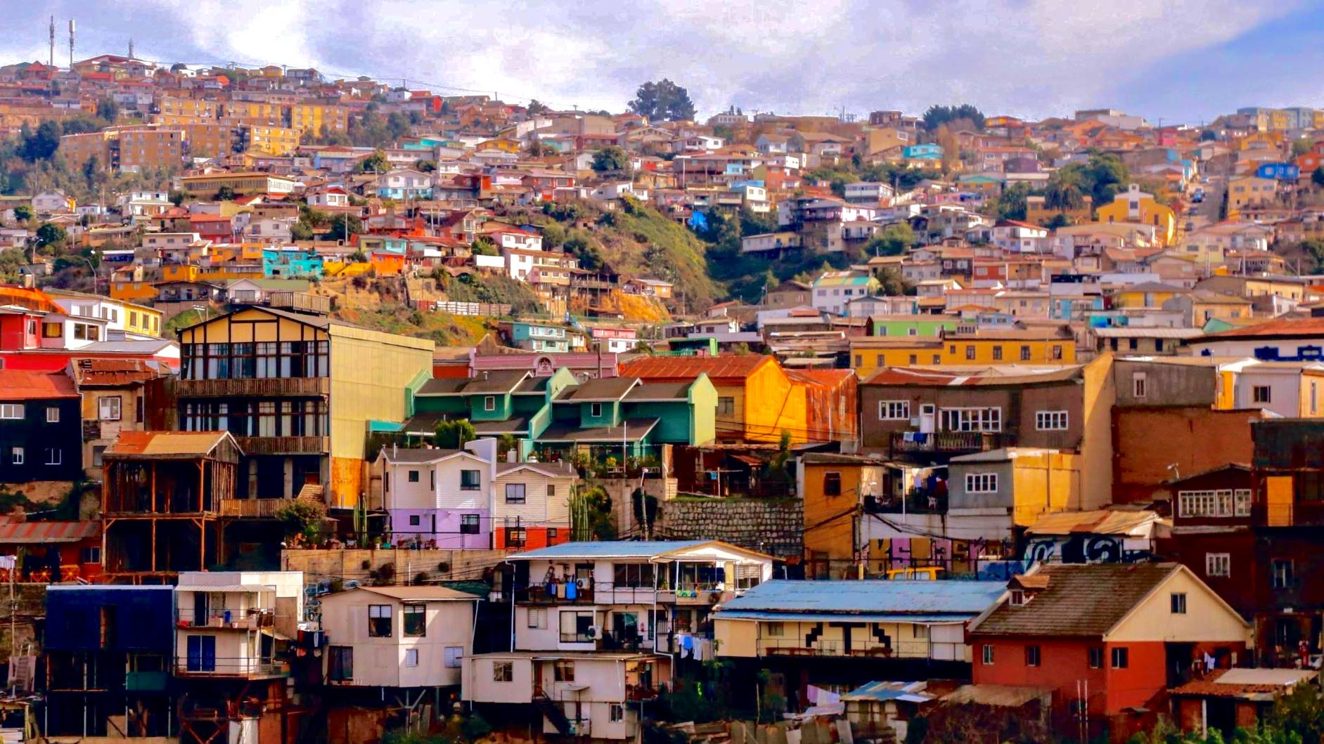 Colorful hillside houses in Valparaíso, Chile